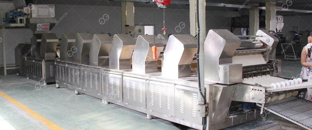 Linha de produção de macarrão instantâneo